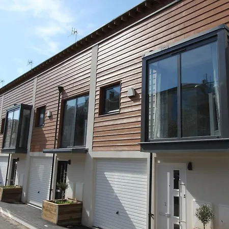 Winton House