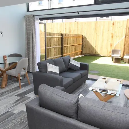Holiday home Winton House